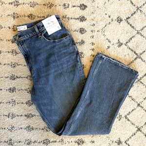 Abercrombie & Fitch 70s Vintage Flare Ultra High Rise Jeans Size 33/16 Short